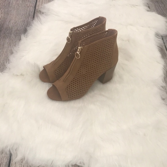 NWT Cognac qupid zip front booties - Picture 3 of 5